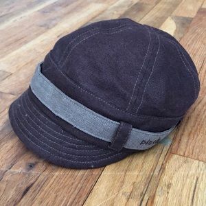 Pistil women’s cap